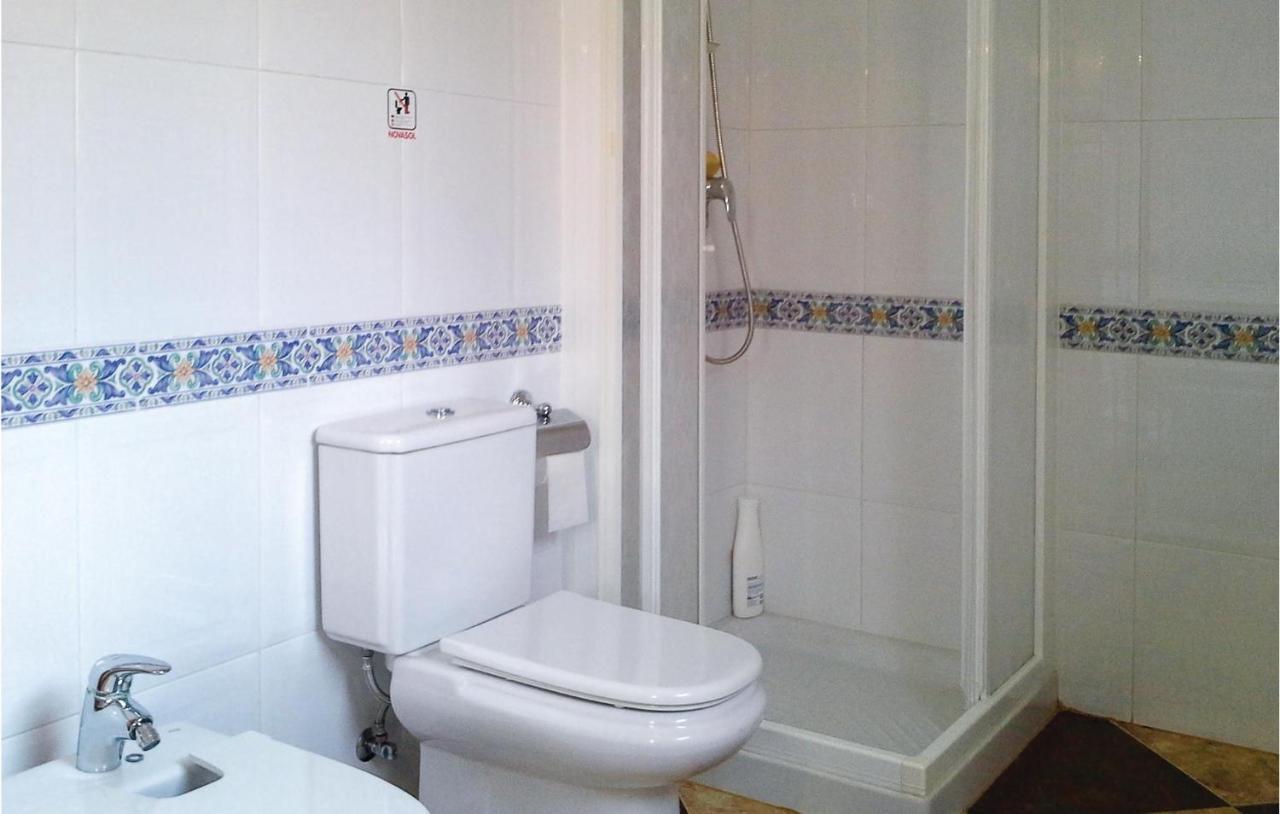 Awesome Home In Portman With Kitchen Εξωτερικό φωτογραφία